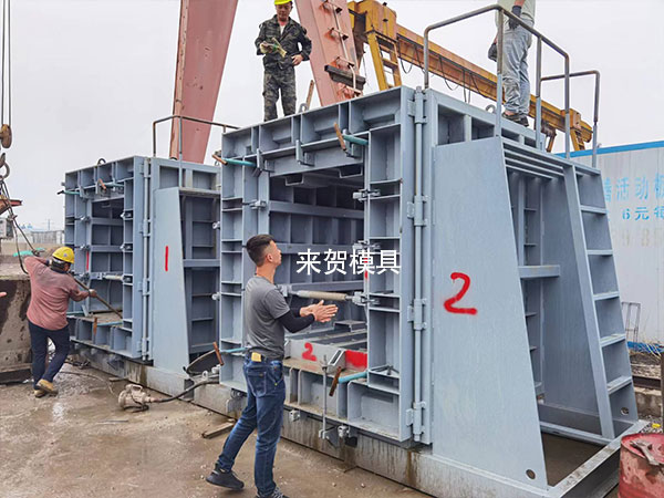雨水箱涵鋼模具