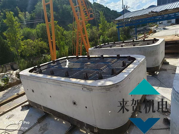 矩形頂管管節模具