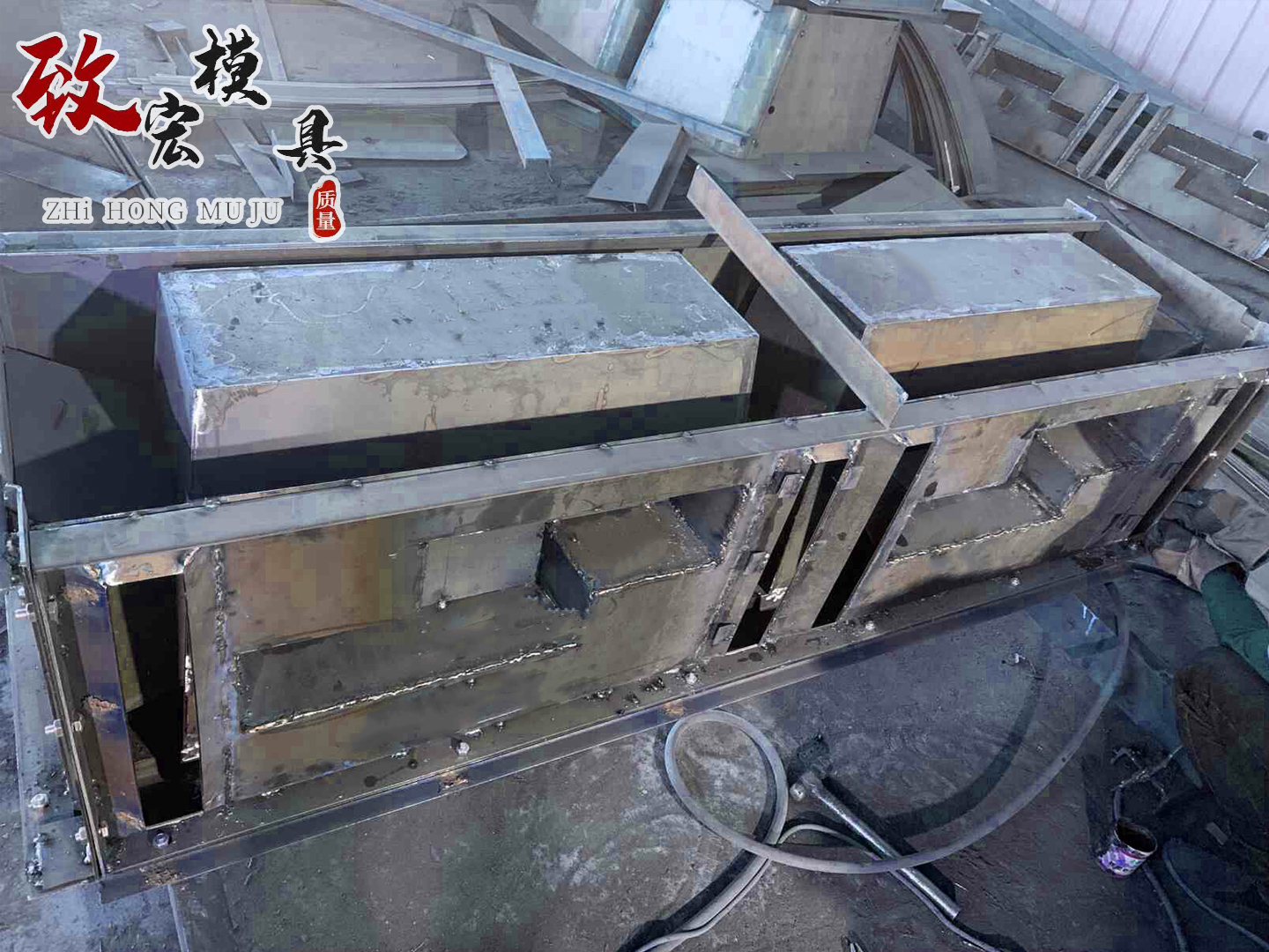 魚巢式護坡模具